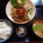 呼寿鶏 - 週替りランチ　蒸し鶏のバンバンジー(800円)
