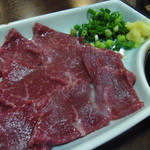 もつ幸 - 馬刺し(1,200円)