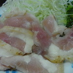 もつ幸 - 宮崎特産　赤鶏のタタキ(550円)