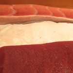 鮨処 音羽別館 - マグロは、写ってない中トロをいただく