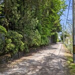 カフェ ヒップ カルイザワ - 裏道からのほうがワクワク感あります^^