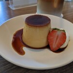 カフェ ヒップ カルイザワ - プリン 600円