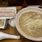 炭火焼濃厚中華そば 奥倫道 - 