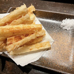 焼き鶏 青木 - 長芋のフライドポテト（640円税込）