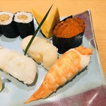 Sushigin Kusabiya Bettei - ランチのにぎり