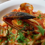 コーヒーショップ サリバン - インパクト大のムール貝、他にはイカ、大きなホタテ、あさり、ワタリガニ、大きな海老等まさに漁師風～！