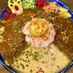 スパイスカレー クミン - 淡い色のホタルイカもスパイス効いてますよー