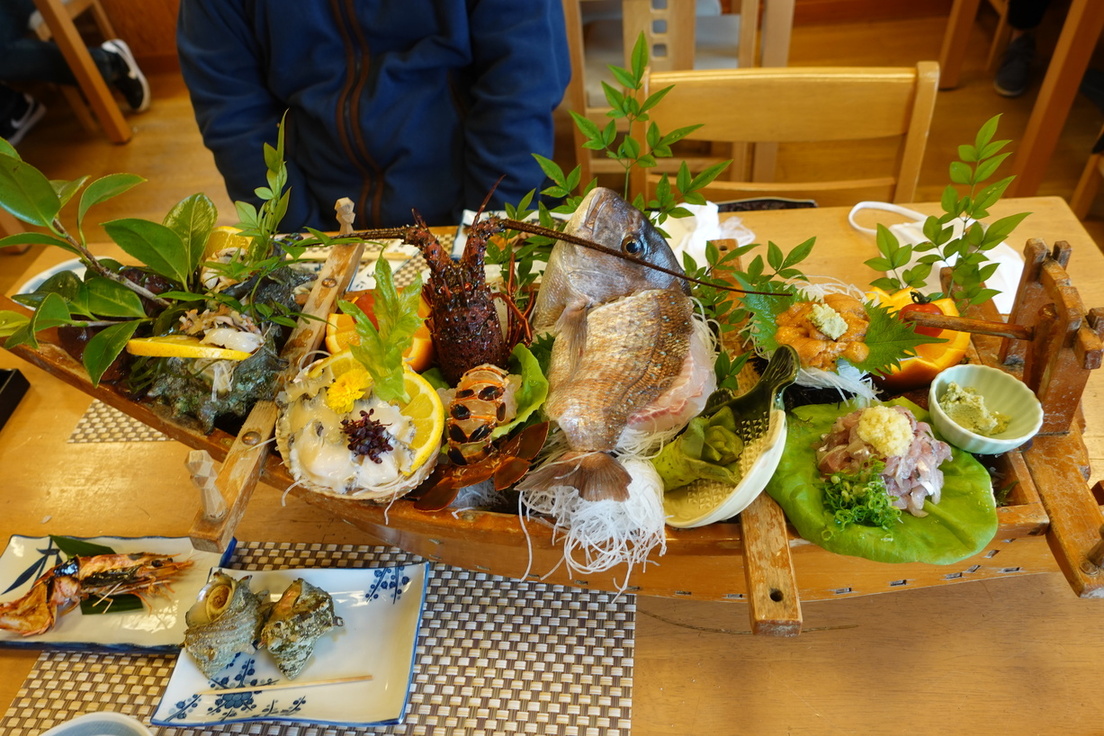写真 2ページ目 : うに清 （うにせい） - 真鶴/海鮮 | 食べログ