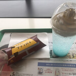 マクドナルド - ‘喫茶店のプリンパイ’ と ‘マックフロート なみ色ヨーグルト味’