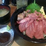 清水港　みなみ  - 本鮪丼並盛￥1,080