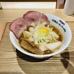 創業麺類元年 坂本龍馬が愛したラーメン食堂 - 