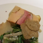 エクアトゥール - 25年8月　ルーアン鴨とフォアグラのユール、サマートリュフのサラダ仕立て　アップ