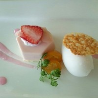レストランアビエント - 春らしいデザート盛り合わせ。