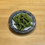 Salt-roasted edamame