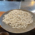 そば くら富 - 粗挽き十割ざる蕎麦（椎原在来種）