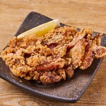 Sannomiya specialty!! Exquisite fried chicken [1 piece]