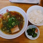 霧島 - 料理写真:令和5年5月 ランチタイム
ラーメンランチ 500円
中華そば、ライス、漬けもの