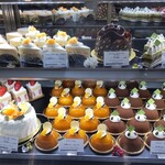 トシ・ヨロイヅカ 東京 - 