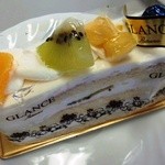 グランス - ショートケーキ（何ともそっけないネーミングだこと） 430円