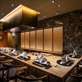 上品で洗練された空間《個室も完備》