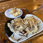 萬屋 - しめじ天ぷら