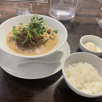 四川担担麺 阿吽 湯島本店 - 