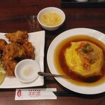 美歓園 中華鉄鍋燉 - 唐揚げ＆天津飯