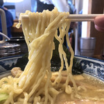 中華そば 華丸 - 中細ちぢれ麺