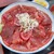 秀子 - 料理写真:マグロ漬け丼900円(税込)
あったかご飯にかかった少し甘めの醤油ダレの香りが食欲をそそります♪
惜しげなく乗せられたマグロの漬かり具合も完璧ですし今日のお米も美味しいね｡:+((*´艸`))+: