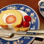 森のらくだ - いちごロール