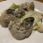 Le glouton - 県産バイ貝とキャベツのブレゼ