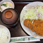 Take Tei - 上とんかつ定食(1,100円)