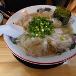 しぇからしか - チャーシュー麺950円