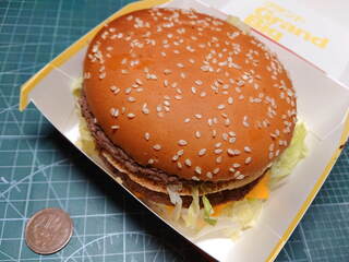 McDonald's - ...期間限定「グランドビッグマック®（540円）」、普通のビッグマックの1.3倍らしい。。