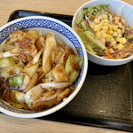 吉野家 - 焦がしねぎ焼き鳥丼　547円
            生野菜サラダ　151円