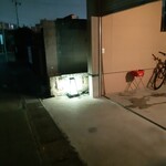 はすや - 店の前