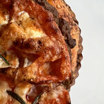 ブーランジェリー スドウ - トマトとチリソースのフォカッチャ