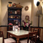 ANNE-MARIE CAFE - 