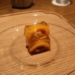 ごだん 宮ざわ - ビワのゼリー寄せ