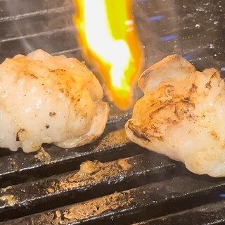 맛이 듬뿍♪ 점주 강추의 호르몬은 젓가락이 멈추지 않는 맛