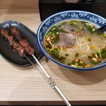 蘭州拉麺店 火焔山 - 全体図。