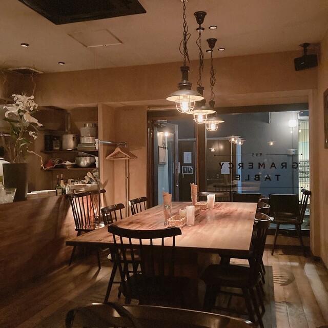 GRAMERCY TABLE photo 4