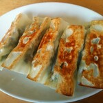 中国家庭料理 大福元 - 鉄板餃子