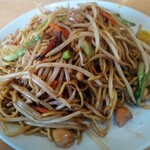 中国家庭料理 大福元 - 鶏炒面