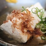 七津屋 - 湯豆腐 150円