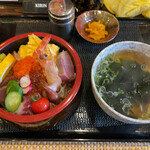 Zen - 海鮮丼(ミニうどん付) 1,480円