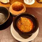 アカ - フカヒレと車海老のアヒージョ