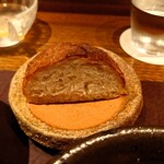 アカ - 自家製のライ麦パン