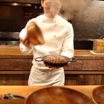 アカ - 鍋蓋を開けると…