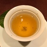 アカ - ハモン・セラーノのスープ